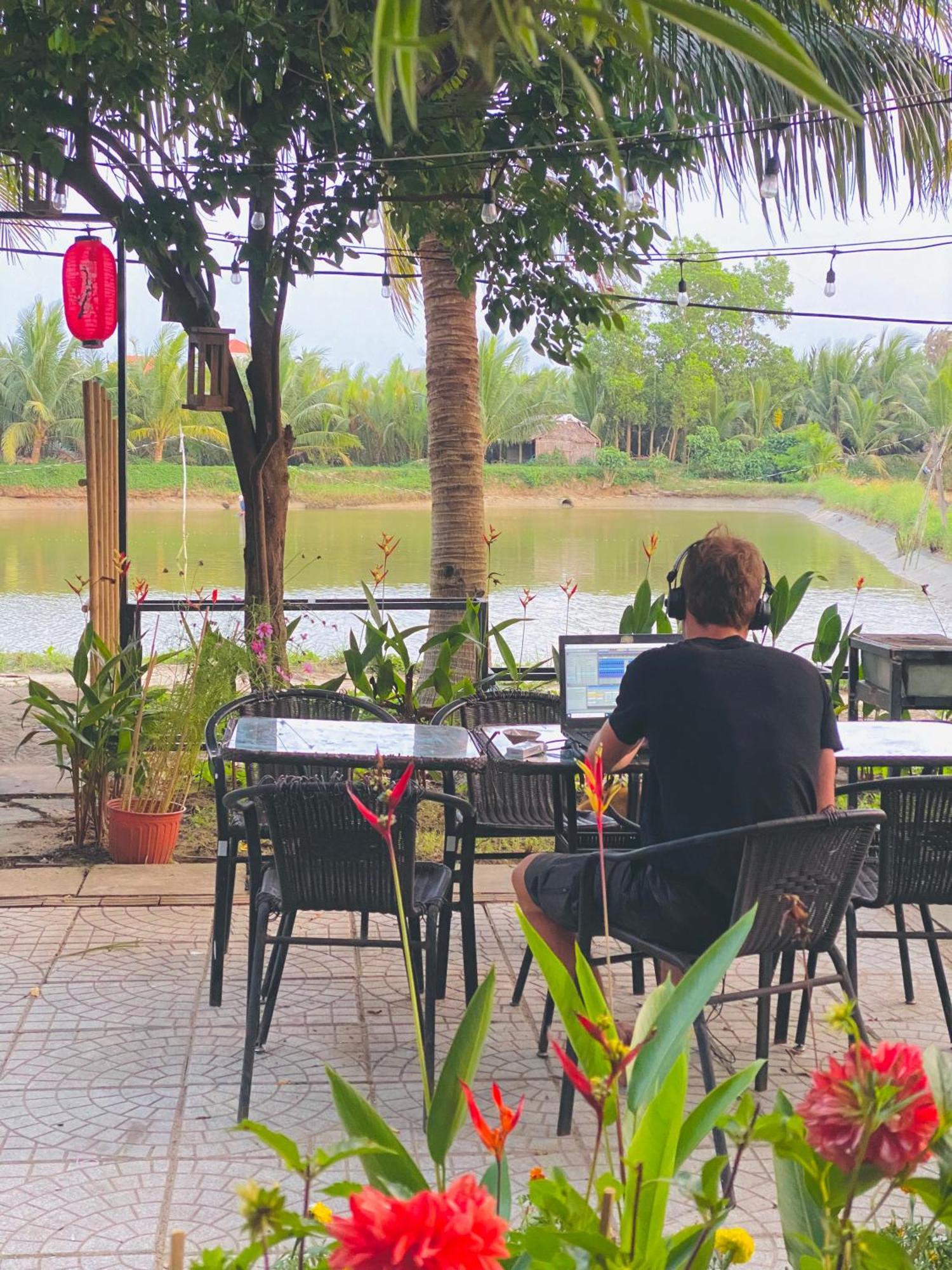 Laoxao Lakeview Homestay Хой Ан Екстериор снимка